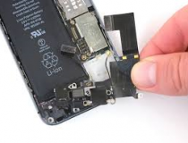 iPhone 5s javítás - töltőcsatlakoztató csere